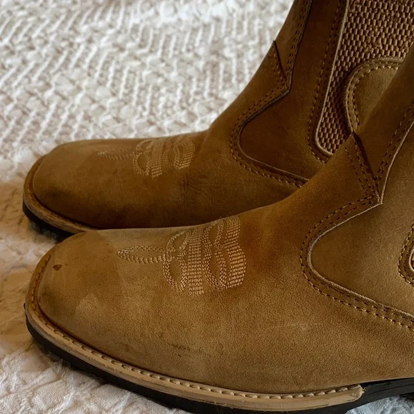 Rodeo Chelsea Square Toe Tan Western Boots with Embroidered Design - Picture 7 of 16